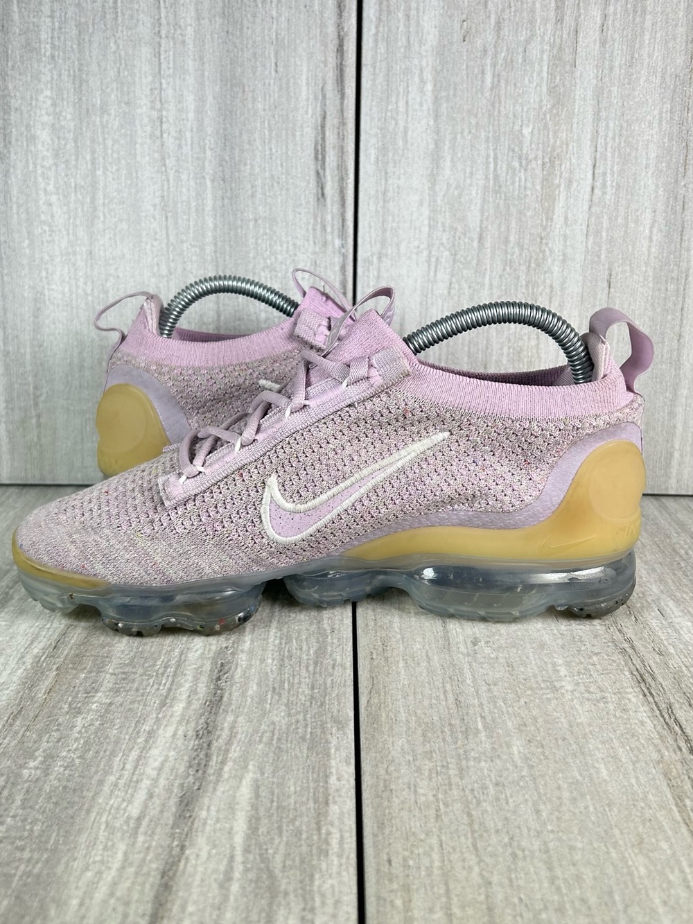 Nike VaporMax 2021 Flyknit Sneaker Light Purple Athletic Sneaker Womens Size 8.5 - Picture 3 of 11